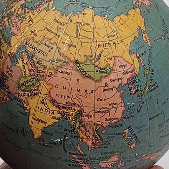 GLOBE 4inch diameter 163,000,000 : 1 scale copyright 2008 government of India - Picture 5 of 11